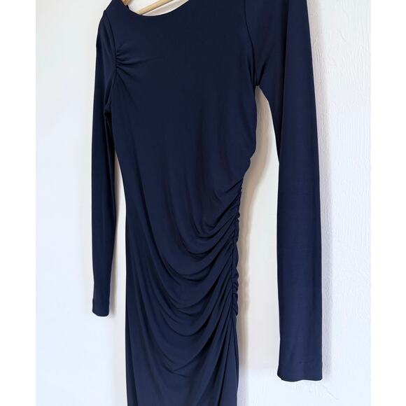 BADGLEY MISHKA deep navy blue scoop neck side ruched midi cocktail dress - Picture 3 of 7
